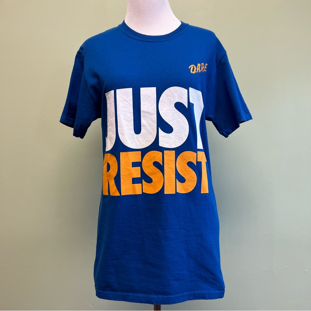 D.A.R.E Blue Men’s Just Resist Short Sleeve T shirts